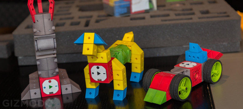 Illustration for article titled This Incredible Robotic Building Set Is Like Lego Come to Life